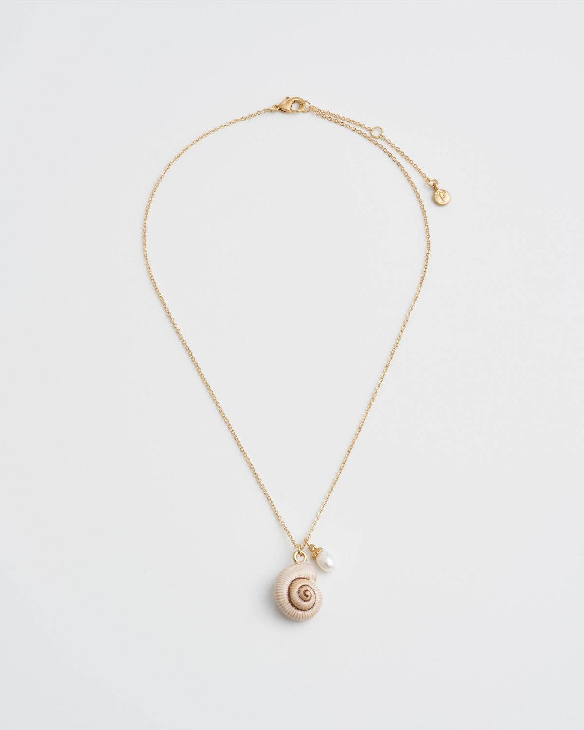 FABLE Sea Snail Shell and Pearl Short Necklace