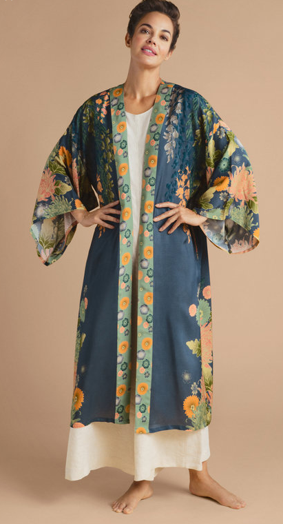Powder Design Trailing Wisteria Kimono Gown - Ink