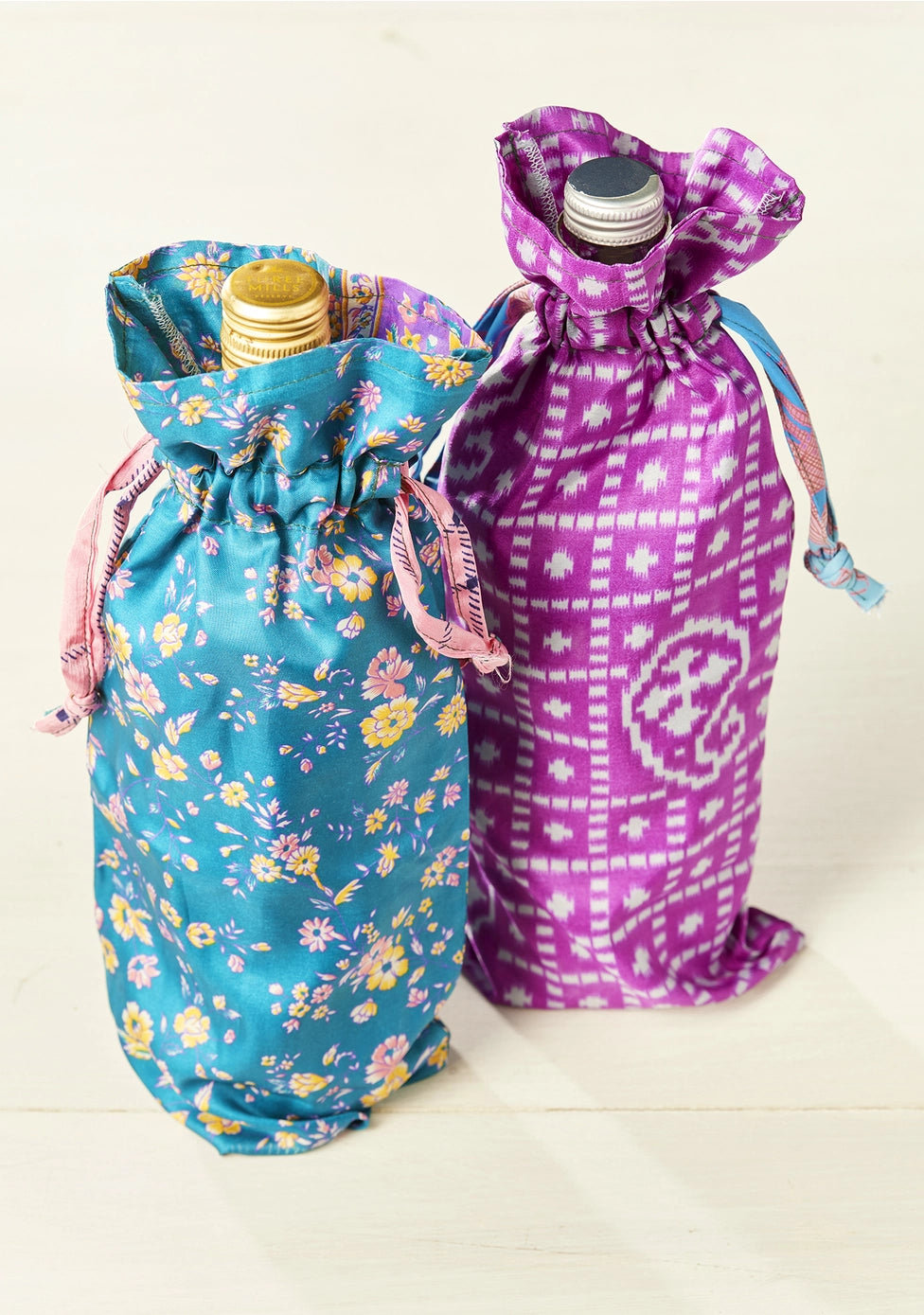 Namaste - Recycled sari bottle gift bag BOB2