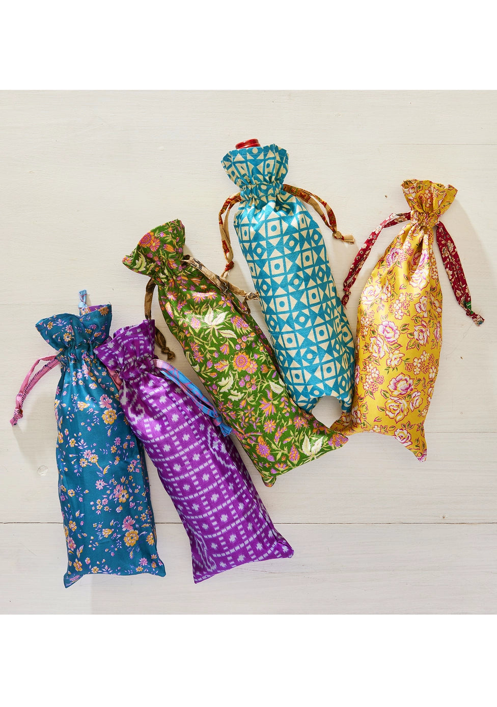 Namaste - Recycled sari bottle gift bag BOB2