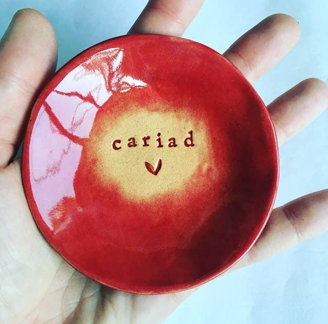 Cariad Ceramic Jewelry Dish: Welsh Love Ring Bearer Plate