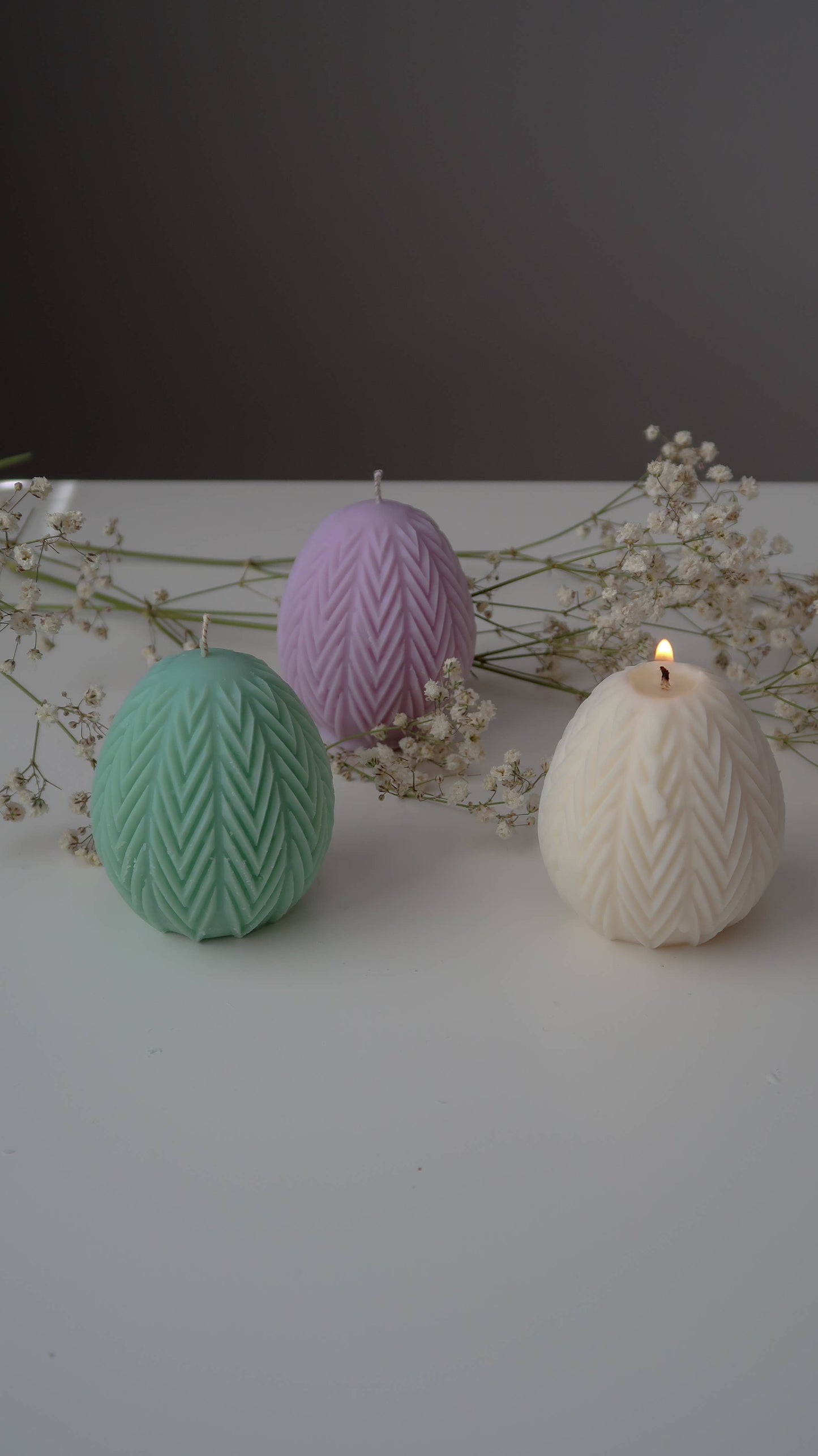 Jeune Home - Easter egg candle with ribbed design