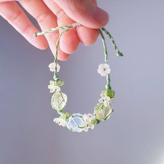 Ninaouity -  Solar Plexus Chakra Citrine and Peridot Crystal Handmade Macrame Bracelet