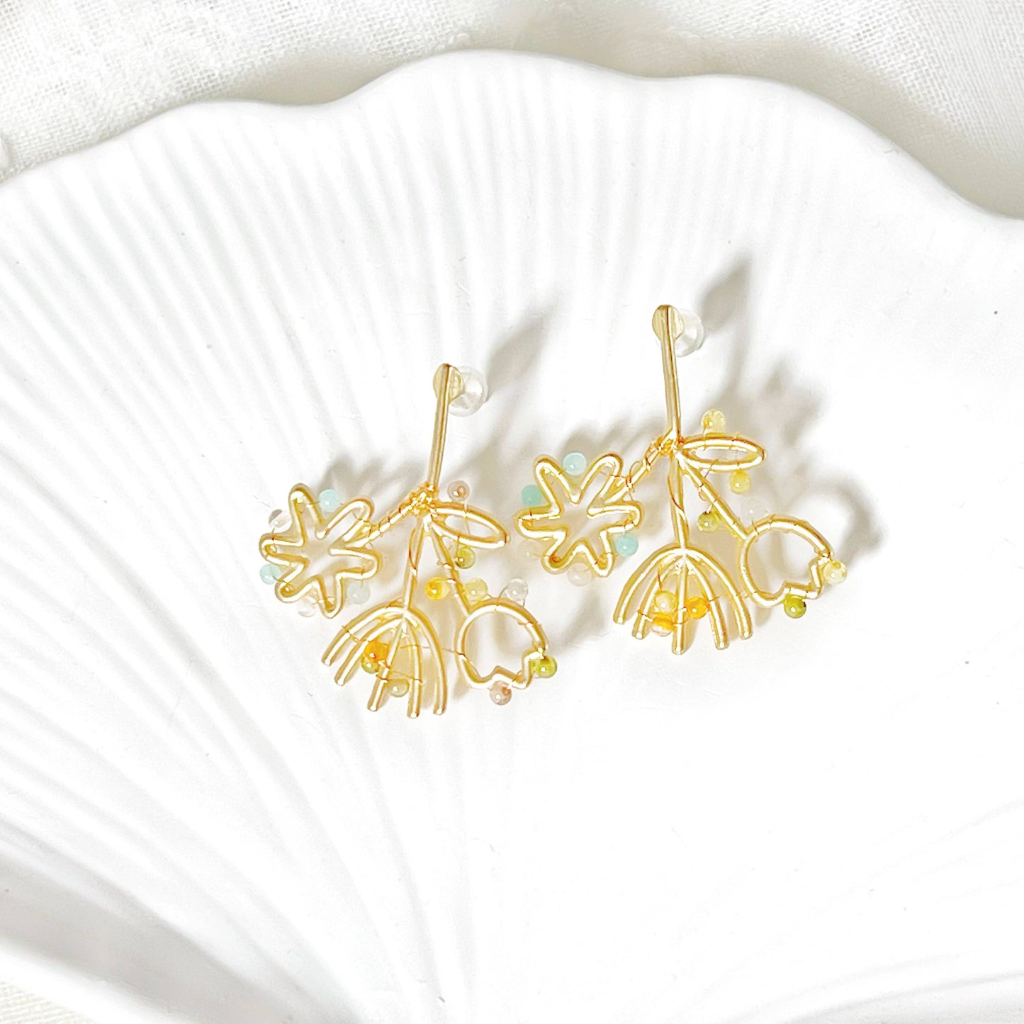 Ninaouity - Mini Gemstones on Gold Wildflower Bouquet Earrings