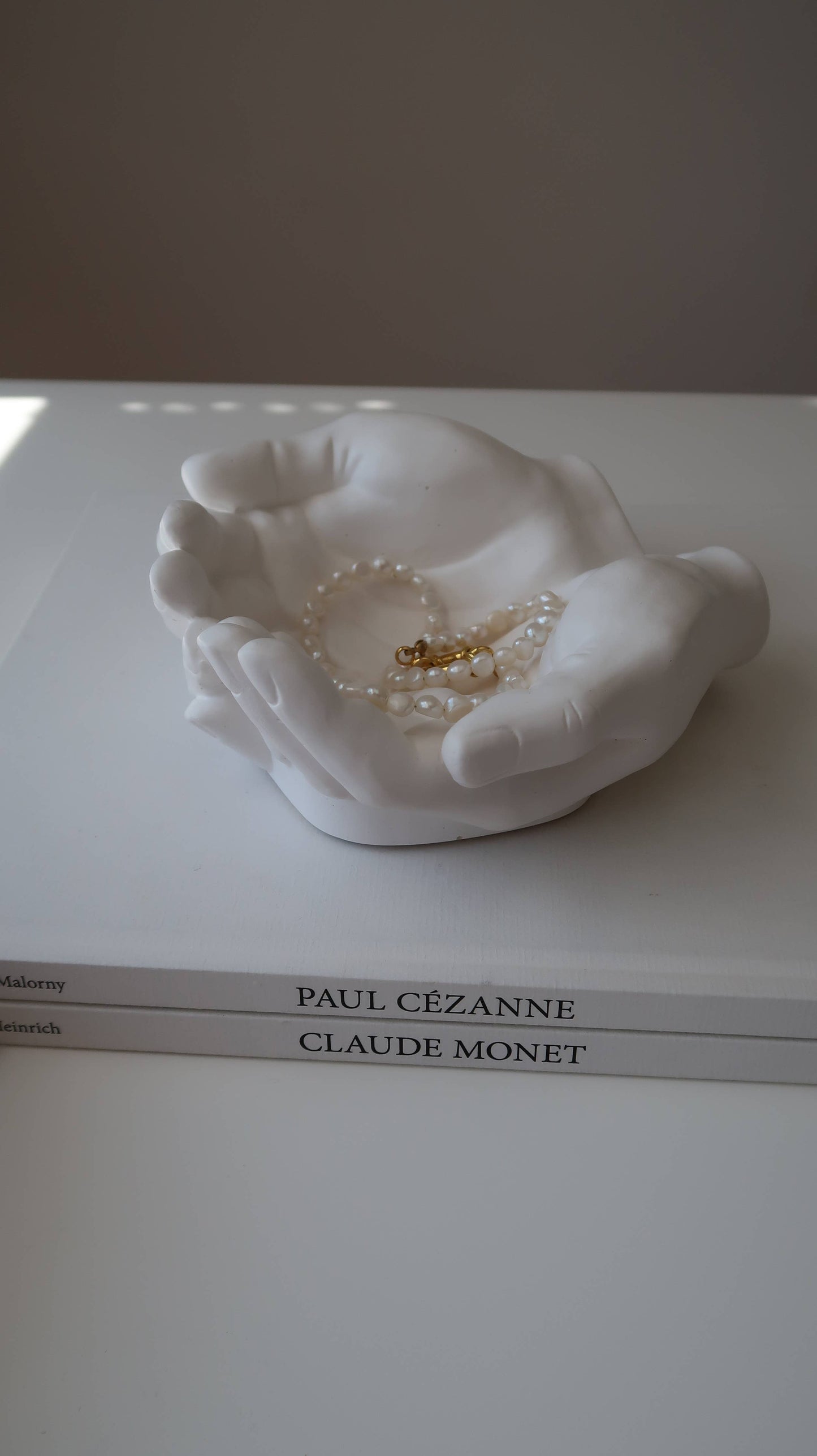 Jeune Home - Cupped Hands Bowl - Jewellery tray