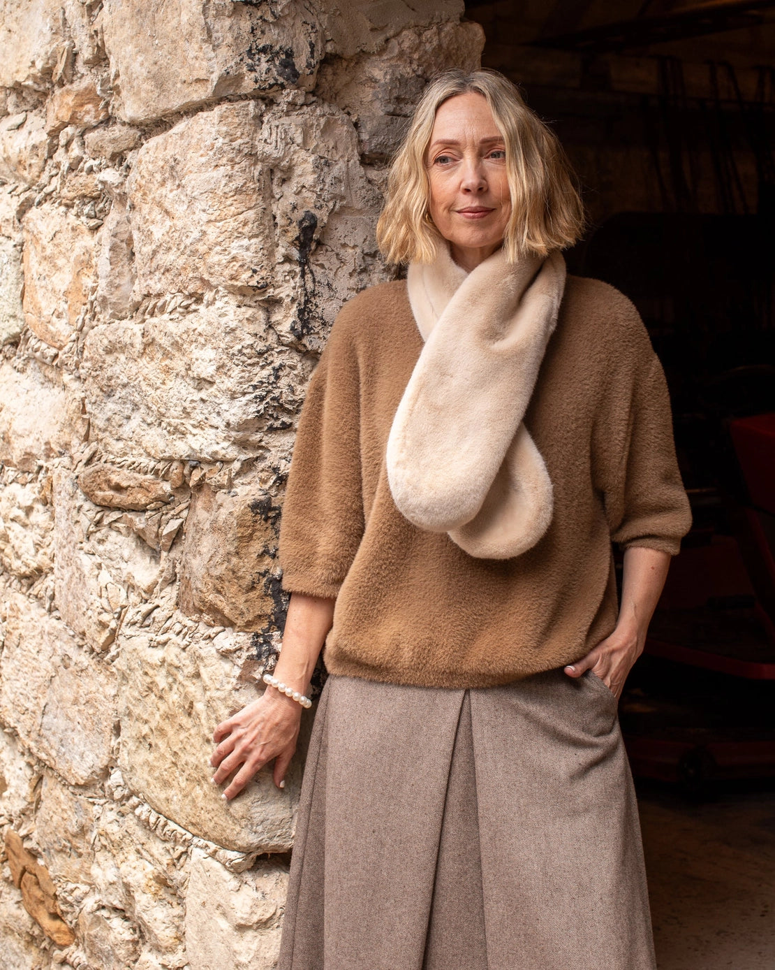 Chalk UK - Verity scarf - flat fur - labrador