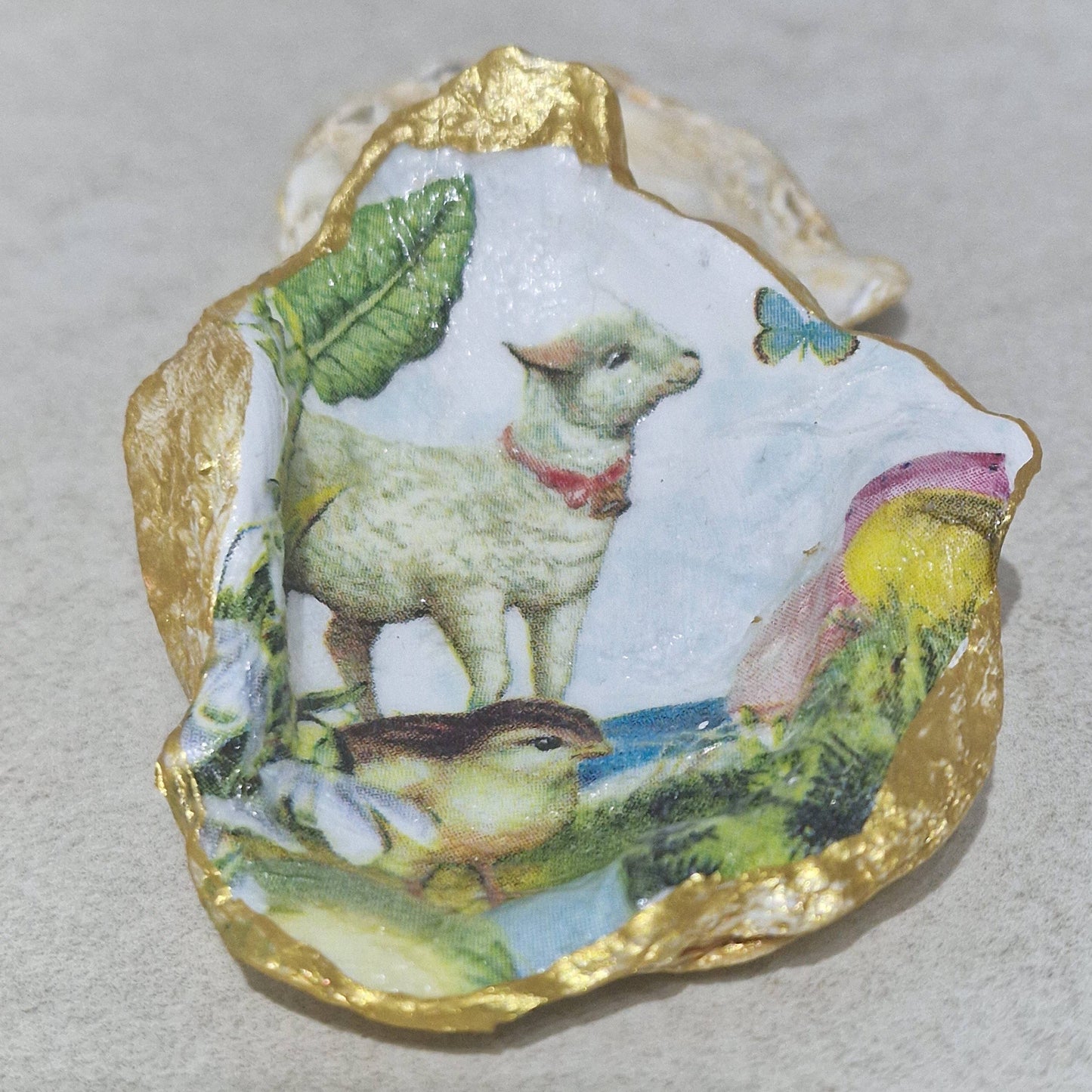 Bee my Oyster Easter Lamb Chick Eggs Oyster Shell Trinket Dish Gift