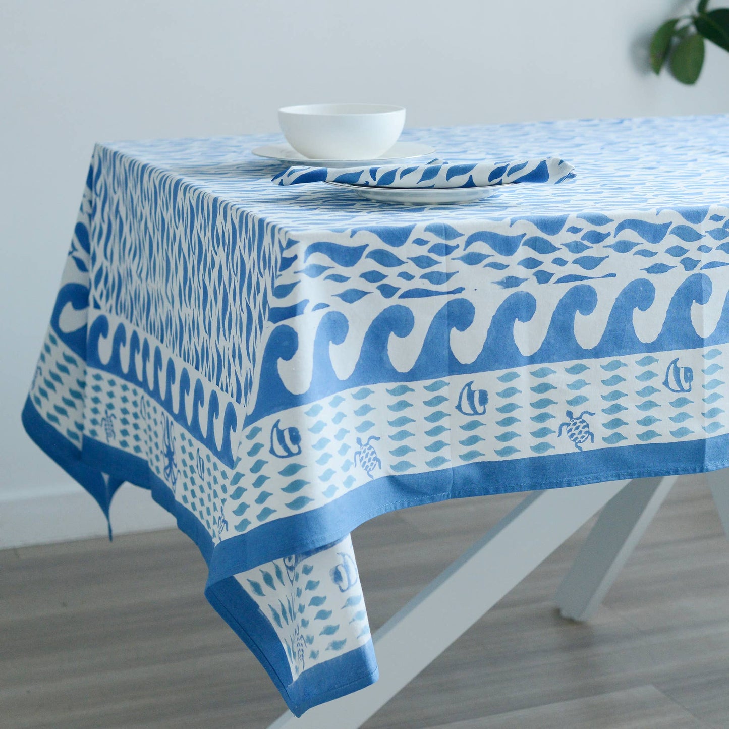 Blue & White Company Seabreeze Tablecloth